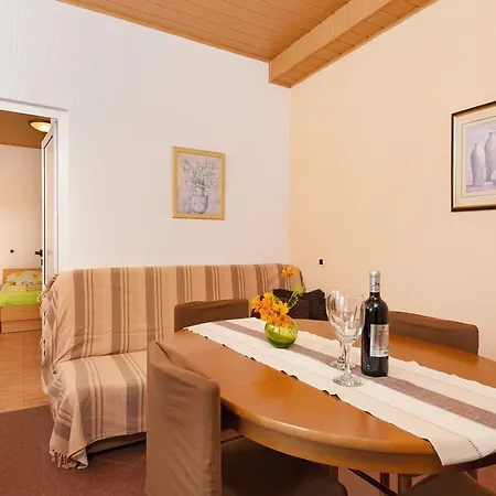 Beach Resort Apartments Bucina Baska Voda Exterior photo