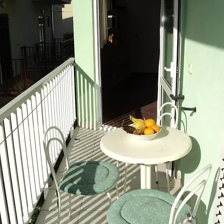 Beach Resort Apartments Bucina Baska Voda Exterior photo