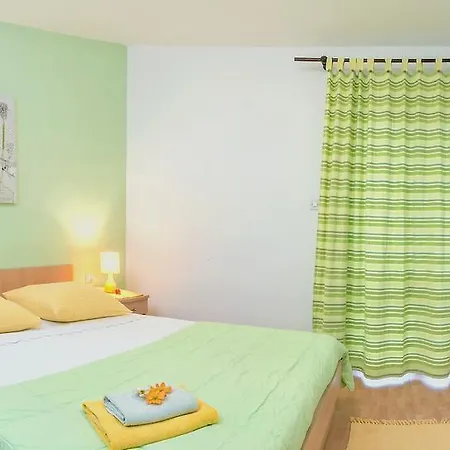 Beach Resort Apartments Bucina Baska Voda Exterior photo