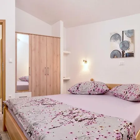 Beach Resort Apartments Bucina Baska Voda Exterior photo