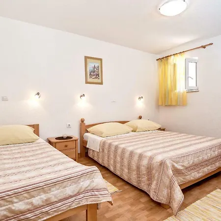 Beach Resort Apartments Bucina Baska Voda Exterior photo