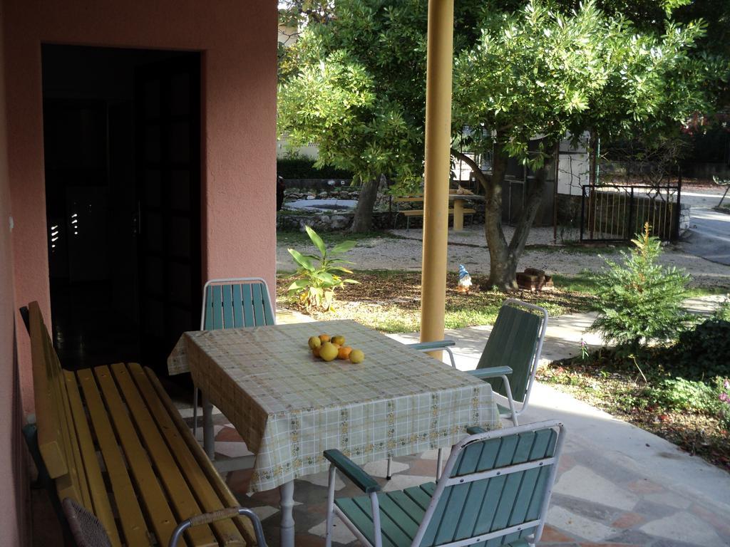 Apartment Beach Bucina
