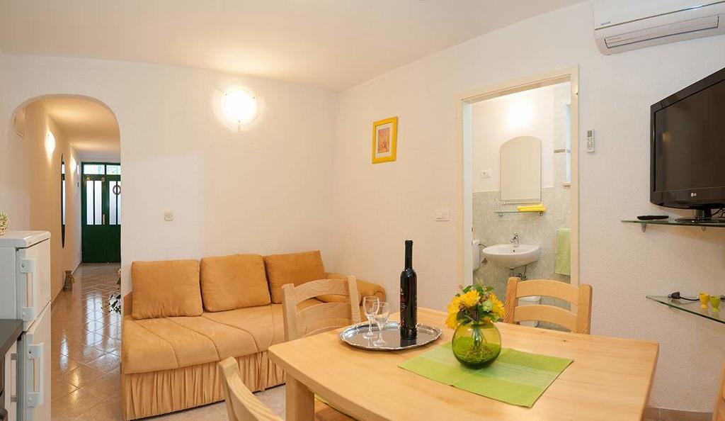 Apartment Beach Bucina