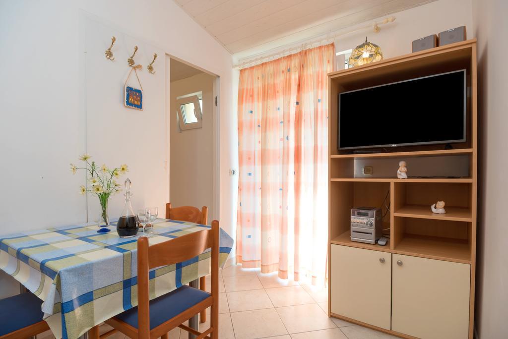 Apartment Beach Bucina Baska Voda