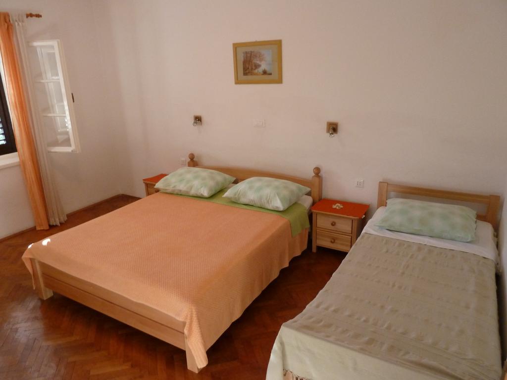 Apartment Beach Bucina