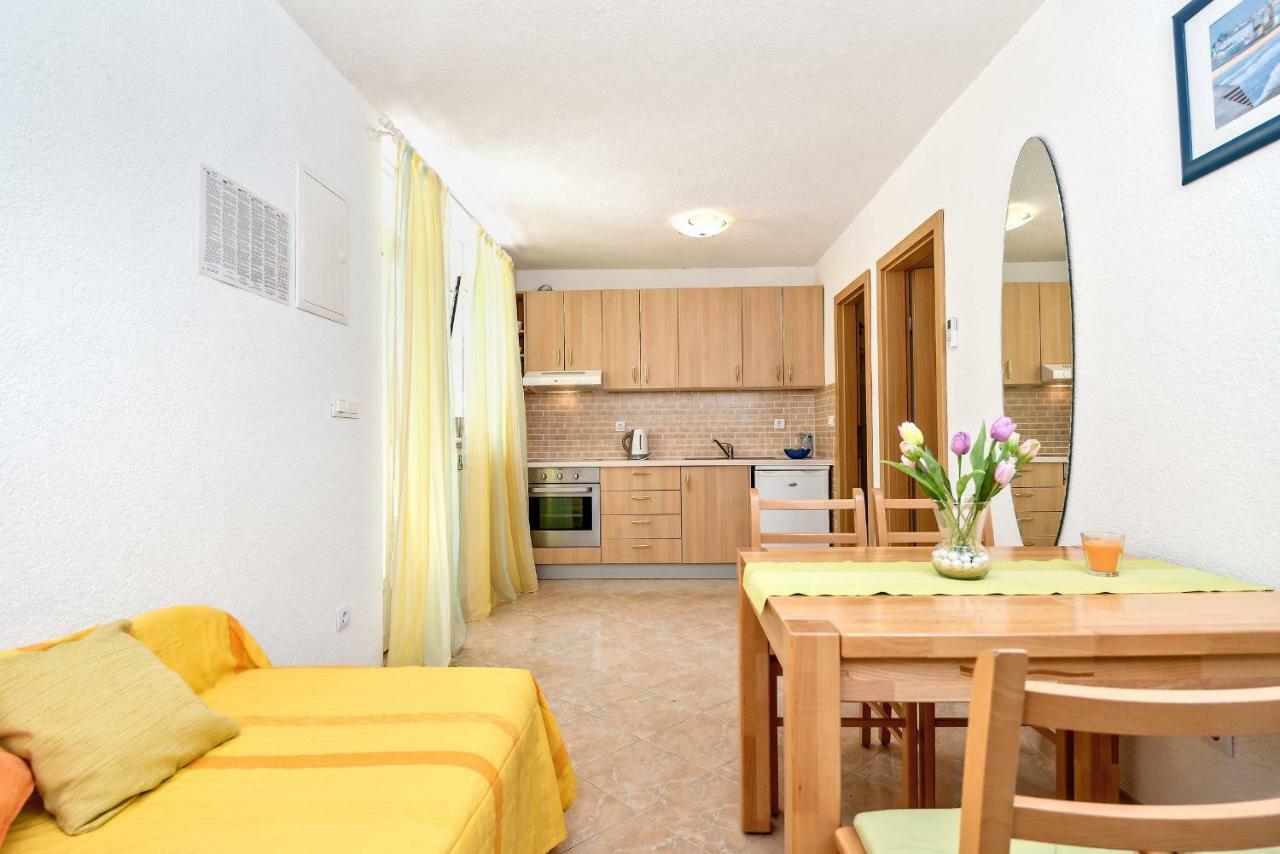 Beach Bucina Apartment