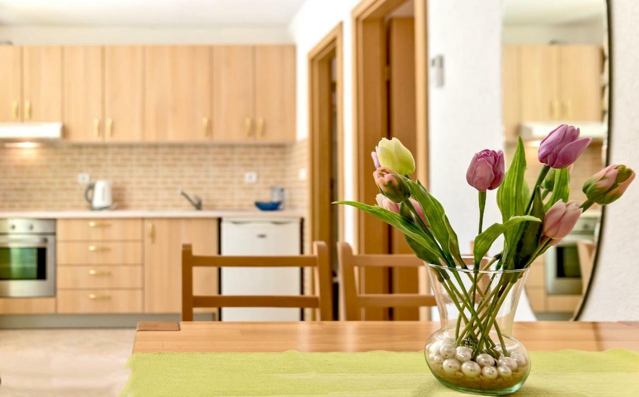 Beach Bucina Apartment *
